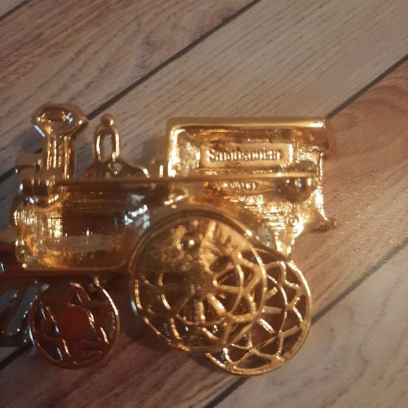 Smithsonian Enamel Crystal Train Engine Brooch Pin Gold Red - Picture 6 of 8